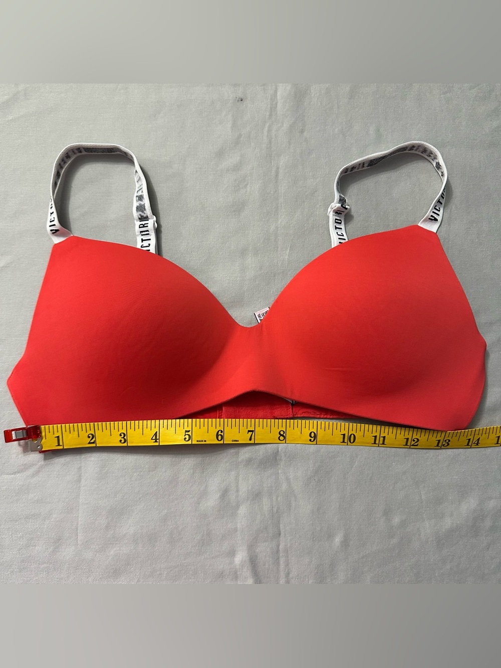 VS Red Wireless Lightly Lined T-Shirt Bra 36C Logo Straps - Picture 7 of 8